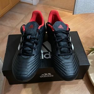 Men’s Adidas Predator soccer cleats